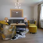 Upland-flair Waldpfad Mit Einzigartigem Berggarten Im Zentrum! * Willingen (Upland)