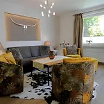 Lägenhet Upland-flair Waldpfad Mit Einzigartigem Berggarten Im Zentrum!