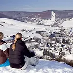 Lägenhet Upland-flair Waldpfad Mit Einzigartigem Berggarten Im Zentrum! *