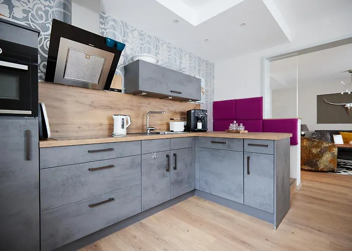 Upland-flair Waldpfad Mit Einzigartigem Berggarten Im Zentrum! Willingen (Upland)