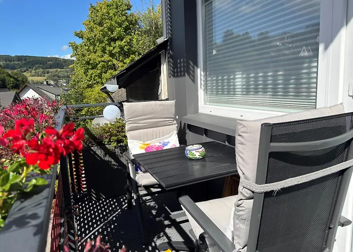 Upland-flair Waldpfad Mit Einzigartigem Berggarten Im Zentrum! * Willingen (Upland)