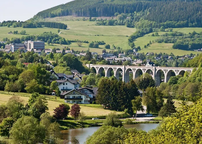 Upland-flair Waldpfad Mit Einzigartigem Berggarten Im Zentrum! *